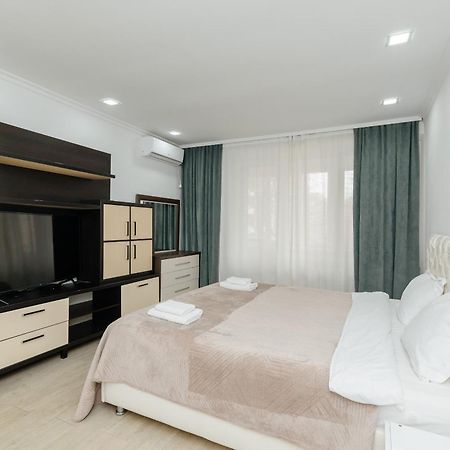 Апартаменты Ultra Centr Chisinau Luxrent Экстерьер фото