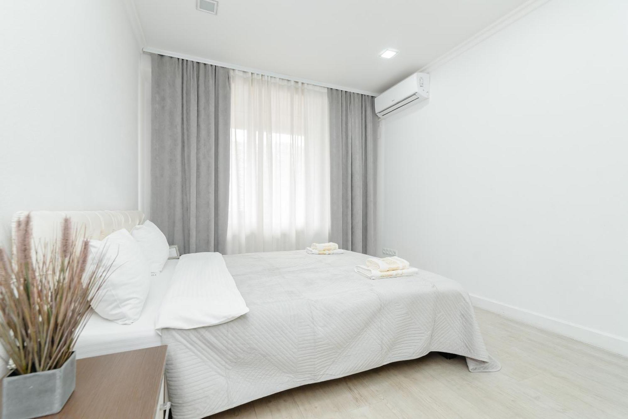 Апартаменты Ultra Centr Chisinau Luxrent Экстерьер фото